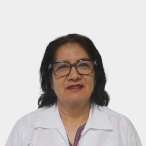 The photo was taken in close-up, white background, and the professor Jackeline Jaimes Becerra is positioned in the center.