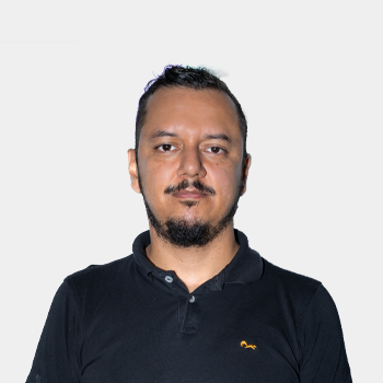 Front photograph of Professor Ivan Serna Suarez