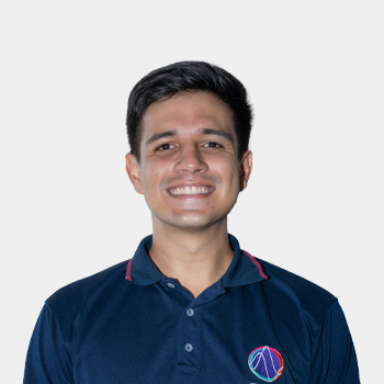 Front photograph of Professor Hans Yecid García