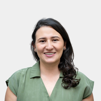 Fotografía frontal de la profesora Mayra Alejandra Machuca Pérez