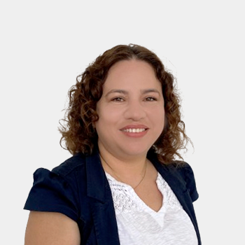 Fotografía frontal de la profesora Stelia Carolina Méndez Sánchez