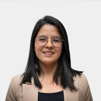 Front photograph of Professor Laura Vargas Carvajal