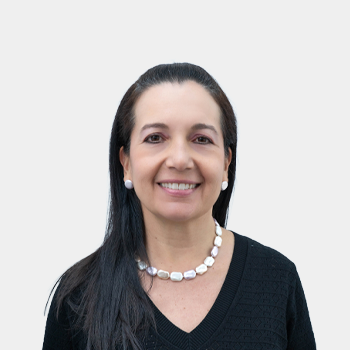 Fotografía frontal de la profesora Martha Lucia Africano