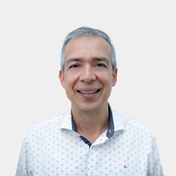 Front photograph of Professor Victor Clemente Mendoza