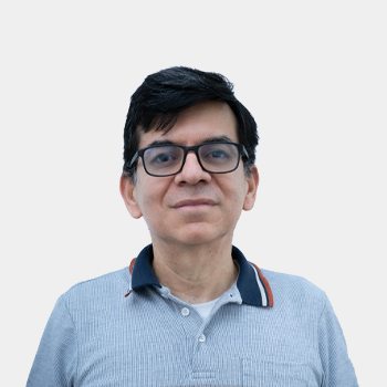 Front photograph of Professor Agustin Vera