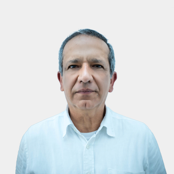 Front photograph of Professor Alvaro Gomez