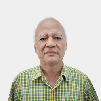 Front photograph of Professor Cesar Augusto Blanco