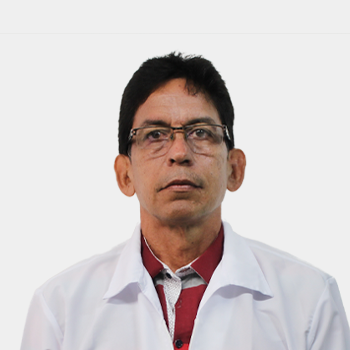 Front photograph of Professor Gerardo Mantilla