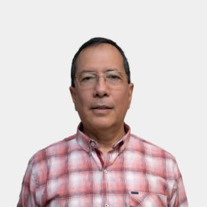 Fotografía frontal del profesor Jose Manuel Franco