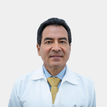 Front photograph of Professor Mario Isidro Bueno