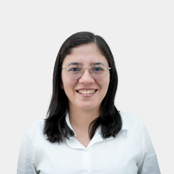 Fotografía frontal de la profesora Cindy Daza