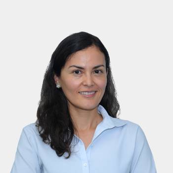 Front photograph of Professor Viviana Sánchez Torres