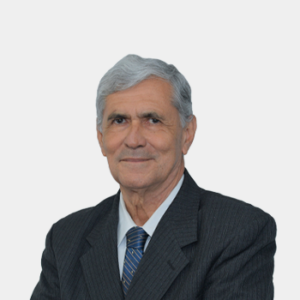 Fotografía frontal del profesor Crisóstomo Barajas Ferreira