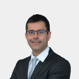 Fotografía frontal del profesor Luis Javier Lopez